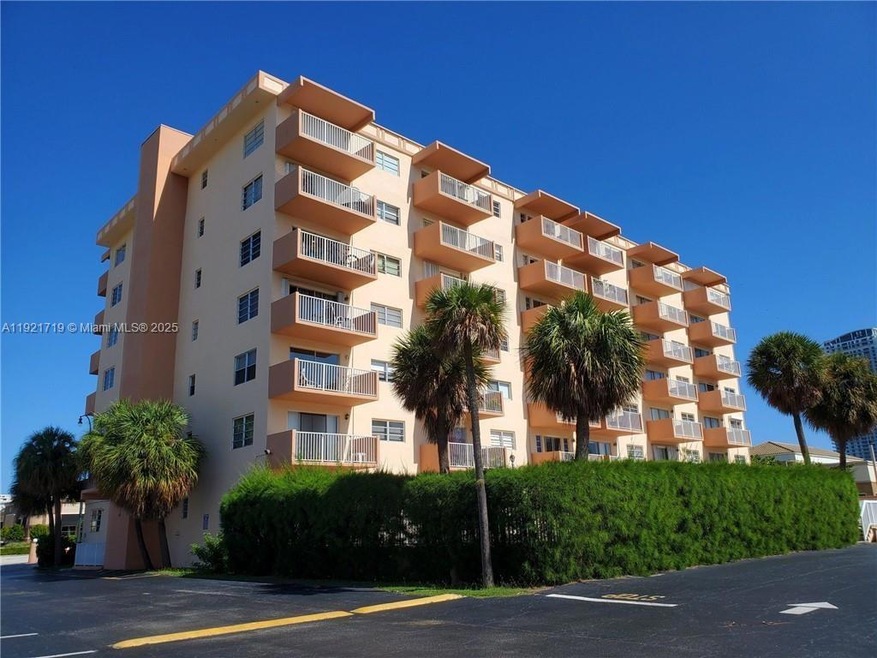 Coastal Vii Apartments Inc unit 206, Hallandale Beach, FL 33009 - photo 1
