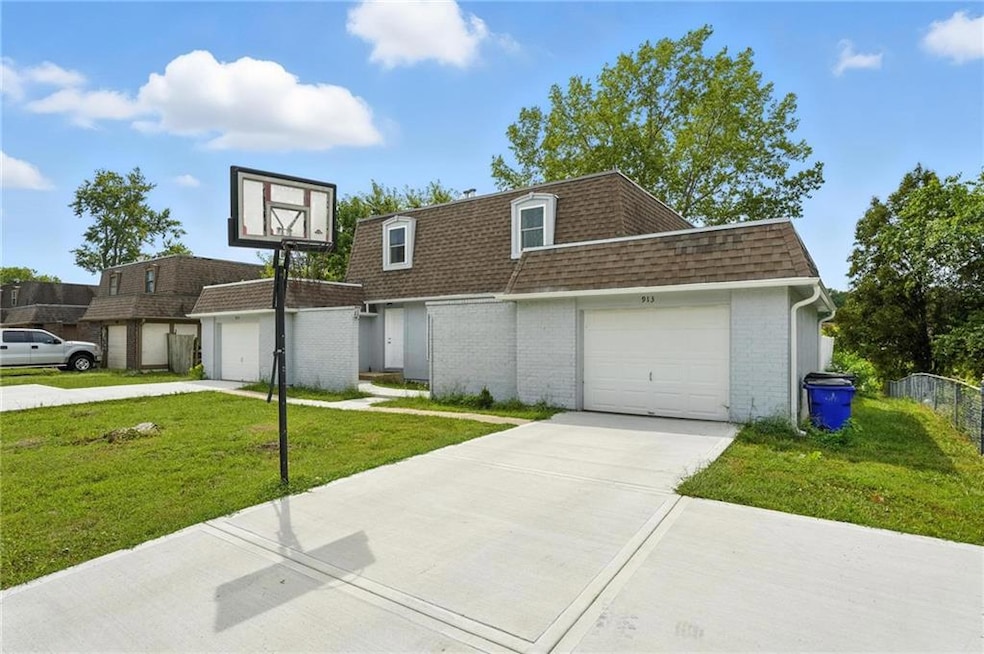 Pending $450,000 • Co-Listing Agent