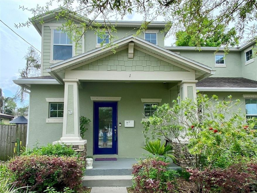 Your bungalow style urban townhome.