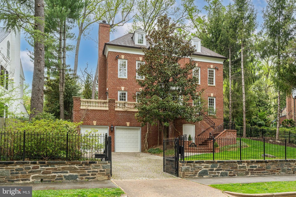 Sold $3,100,000 • Co-Listing Agent