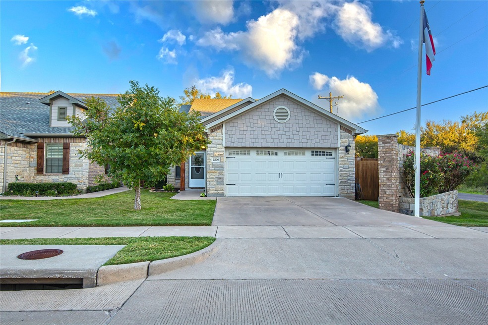 2200 Cobblestone Ct, Granbury, TX 76049 - photo 1