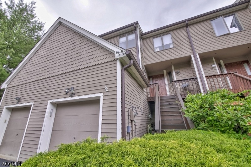 1039 Black Oak Ridge Rd, Wayne, NJ 07470 - photo 1