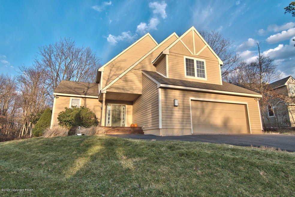 734 Pinecrest Dr, Pocono Pines, PA 18350 - photo 1