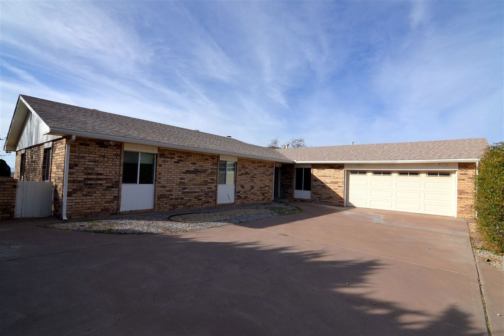 1509 Granada, Alamogordo, NM 88310 - photo 1