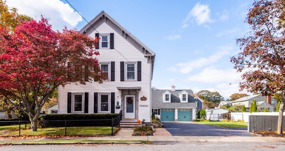 8 Auburn Ct, Saugus, MA 01906 - photo 1