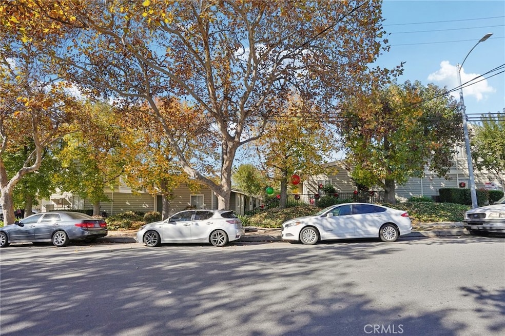 11377 Osborne Place unit 13, Sylmar, CA 91342 - photo 1