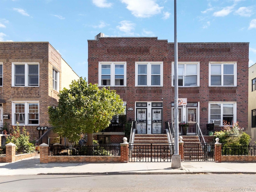 Pending $1,718,000 • Co-Listing Agent