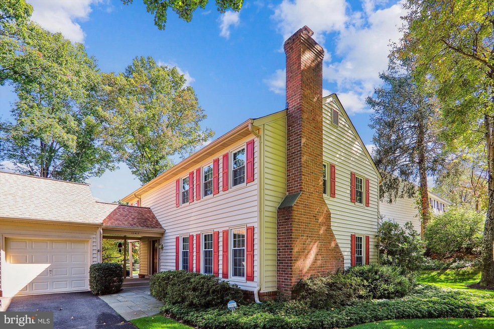 12417 Goldfinch Ct, Potomac, MD 20854 - photo 1