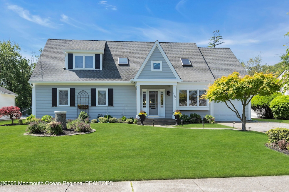 1009 Shore Rd, Spring Lake, NJ 07762 - photo 1