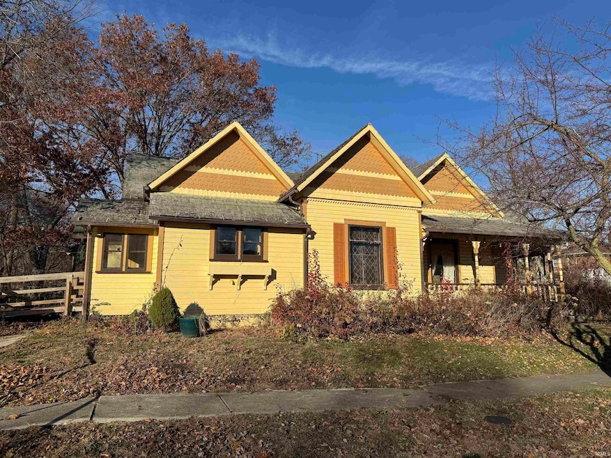 408 E 7th St, North Manchester, IN 46962 - photo 1