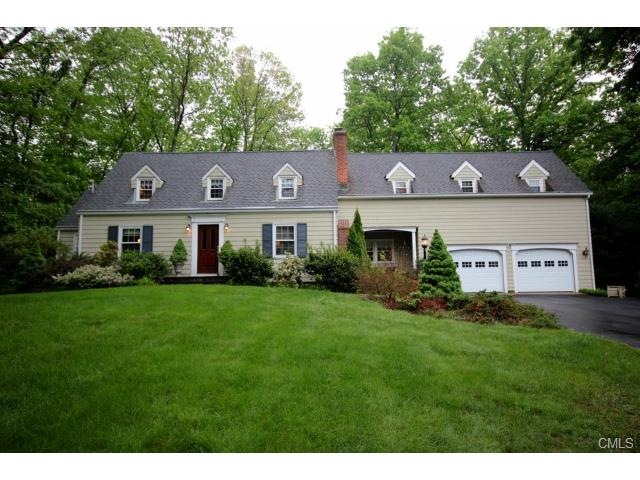 39 Alvin Dr, Norwalk, CT 06850 - photo 1