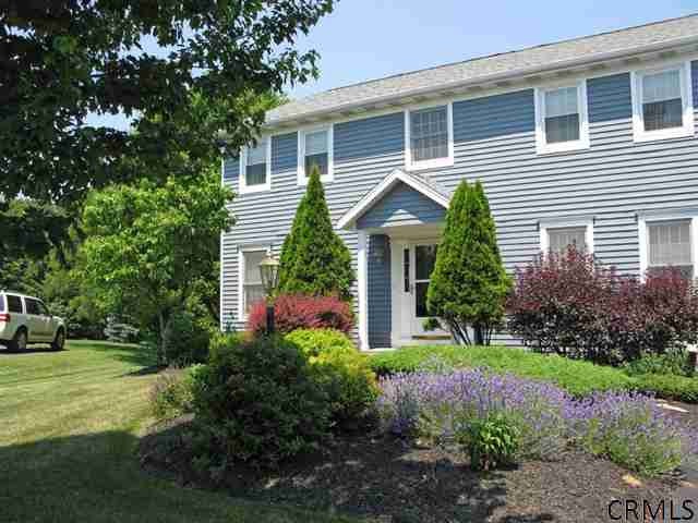 23 Carriage Hill Dr, Latham, NY 12110 - photo 1