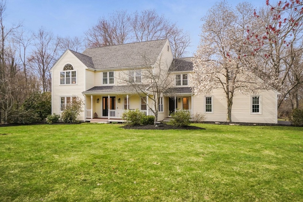 22 Roosevelt Ln, Hopkinton, MA 01748 - photo 1