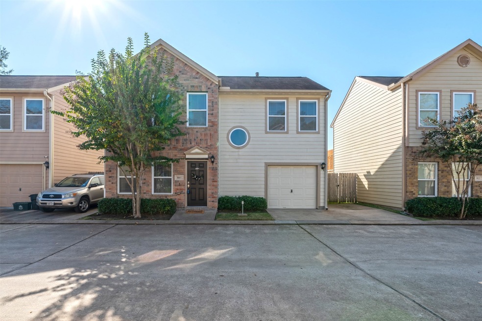9007 Laverne Crescent, Houston, TX 77080 - photo 1