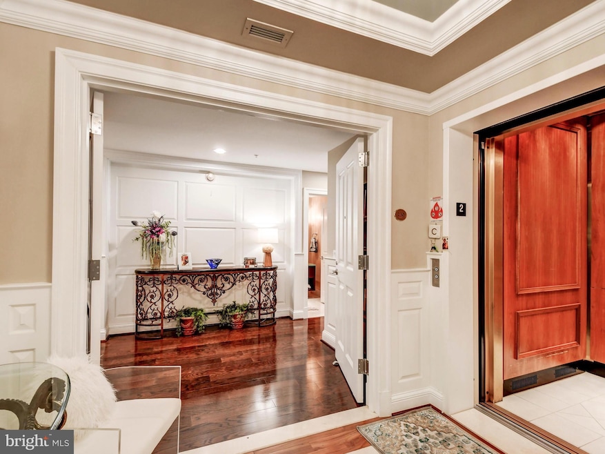 The Ritz-Carlton Residences, Baltimore, MD 21230 - photo 1