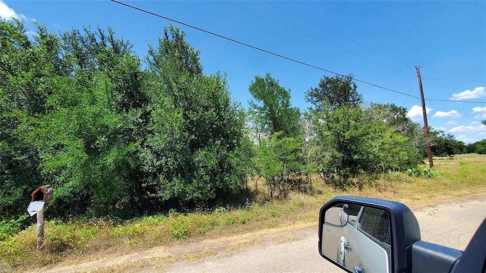 lots 20-21-22 Lipan Trail, Horseshoe Bend, TX 76087 - photo 1