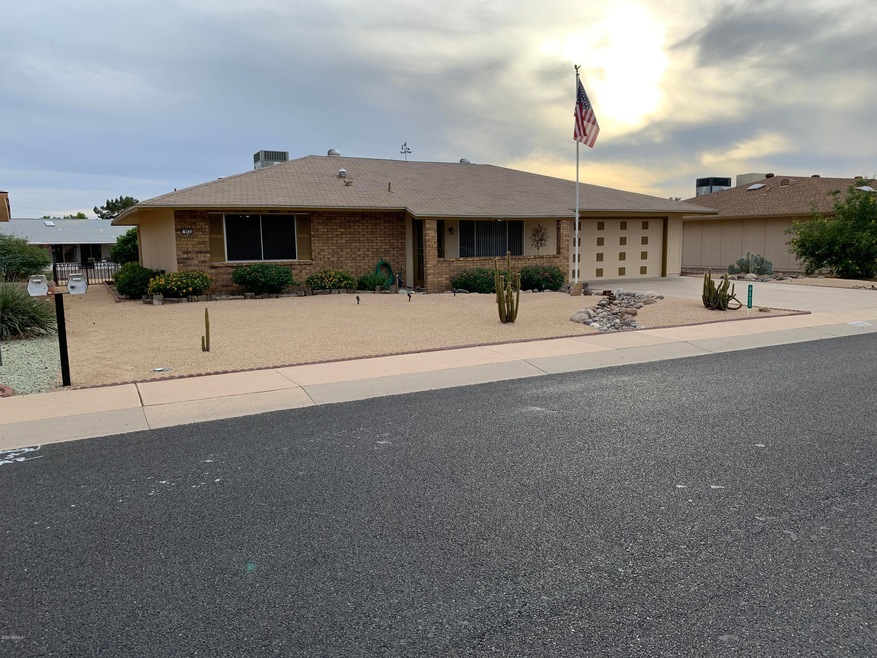 9523 W Hitching Post Dr, Sun City, AZ 85373 - photo 1