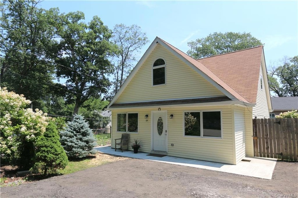 194 Tanglewylde Rd, Lake Peekskill, NY 10537 - photo 1