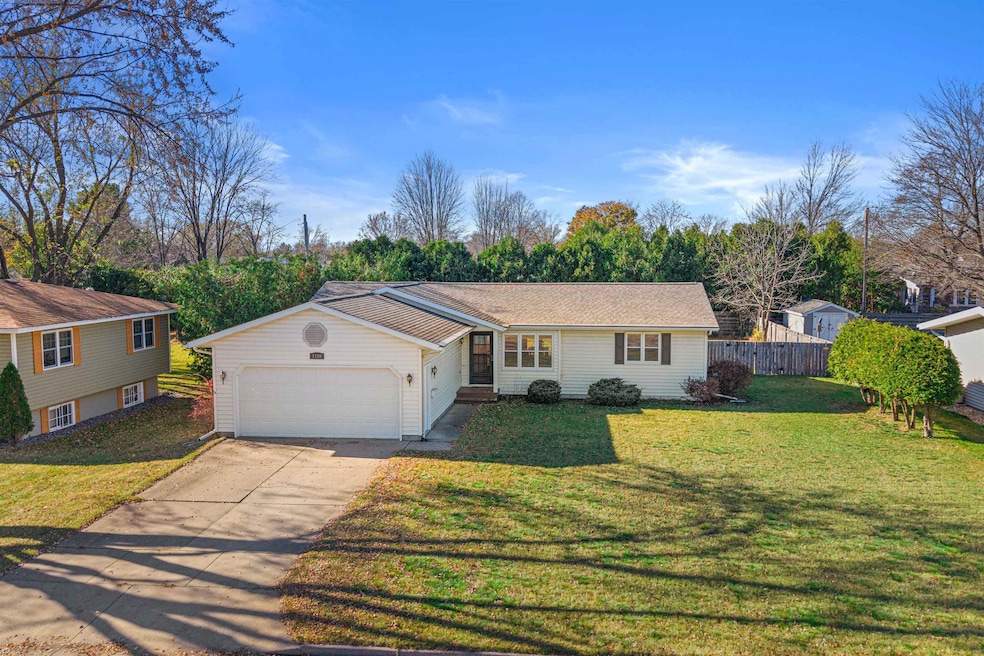 1120 18th St S, Wisconsin Rapids, WI 54494 - photo 1