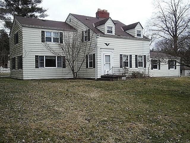 Spacious yet Charming and Cozy Colonial on an over