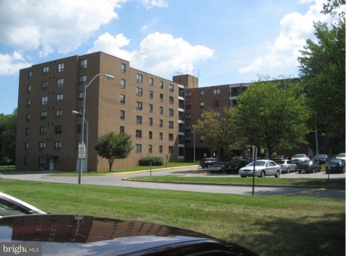 Elmont Condominium unit T6, Baltimore, MD 21215 - photo 1