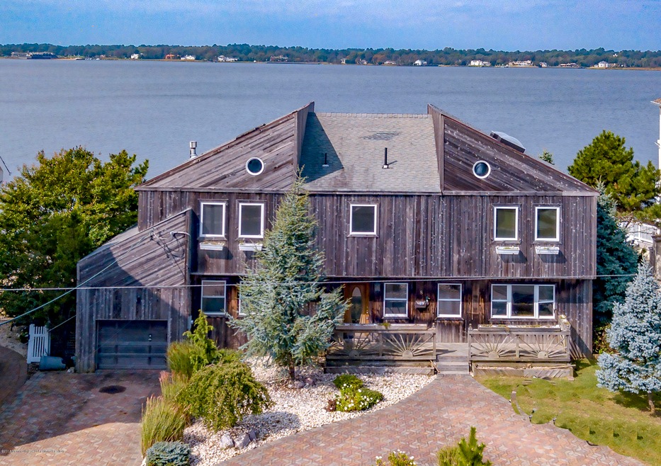 8 Circle Dr, Monmouth Beach, NJ 07750 - photo 1