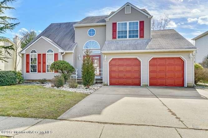 11 Melissa Lane, Howell-Front