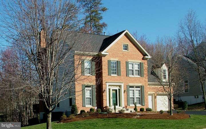 8949 Cross Chase Cir, Lorton, VA 22079 - photo 1