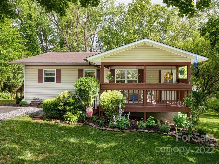 22 Wilson Creek Dr, Asheville, NC 28803 - photo 1