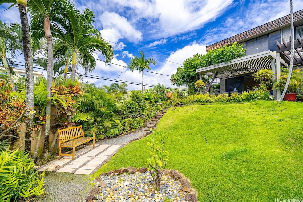 Your limited common area is maintained by the AOAO and offers a backyard entry to your lanai.