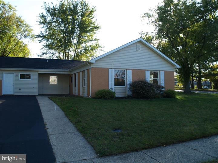 2 Pheasant Ln, Willingboro, NJ 08046 - photo 1