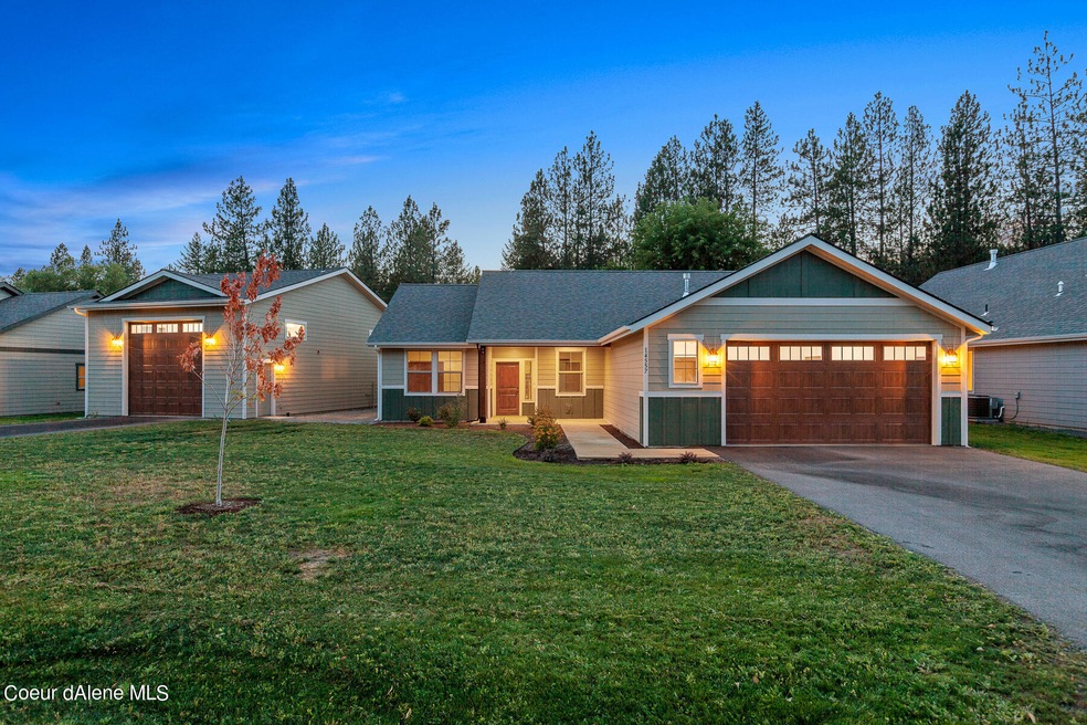 14557NParkwaySt_Twilight-1