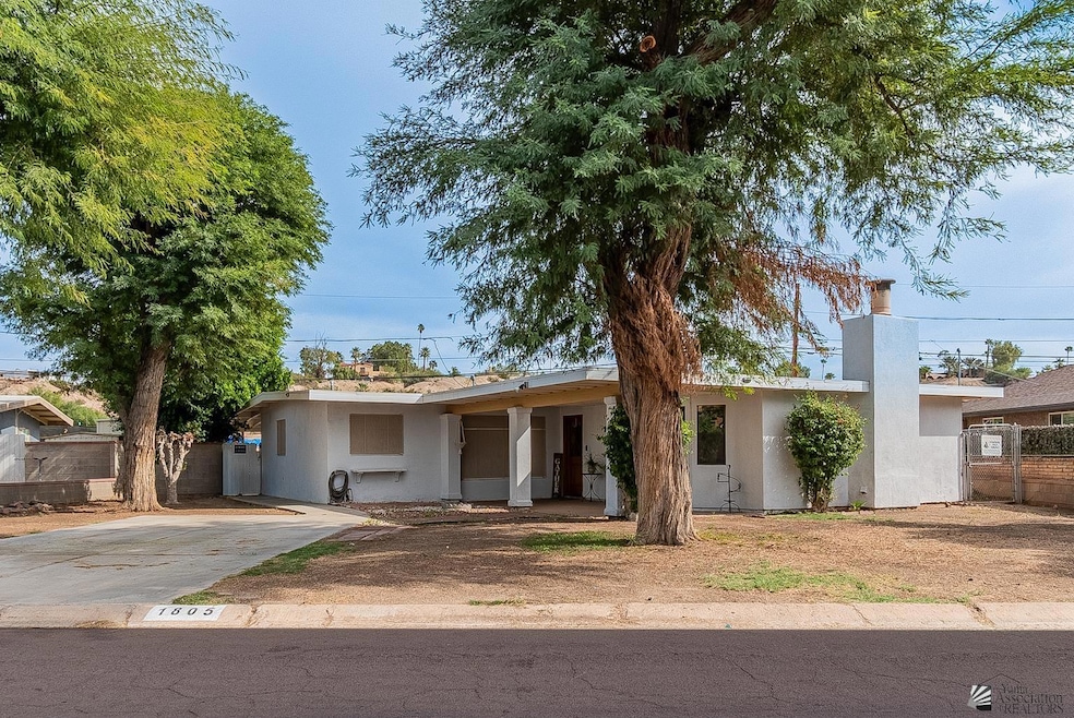 1805 S Magnolia Ave, Yuma, AZ 85364 - photo 1