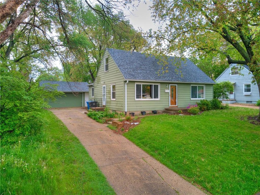 4113 Ardmore Rd, Des Moines, IA 50310 - photo 1