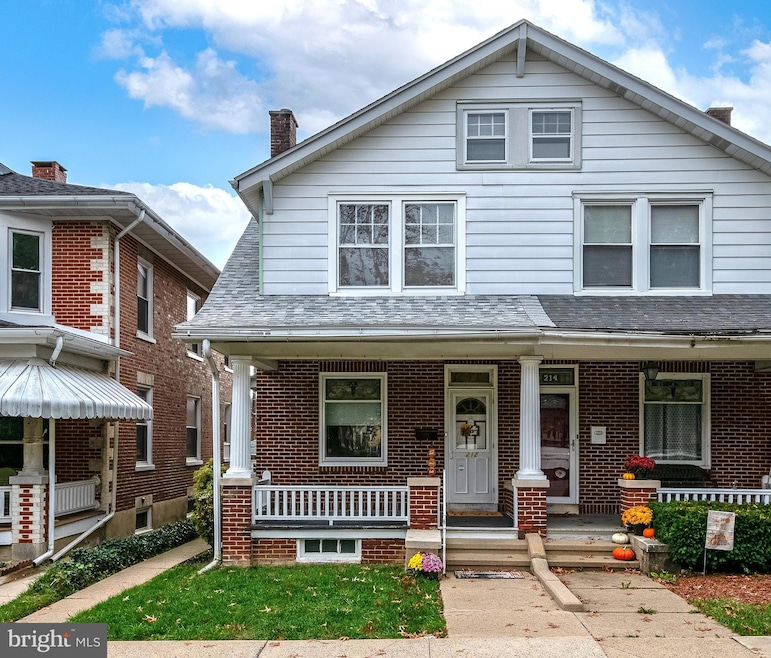 212 State St, Reading, PA 19607 - photo 1