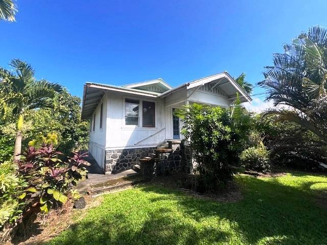 1423 Kinoole St, Hilo, HI 96720 - photo 1