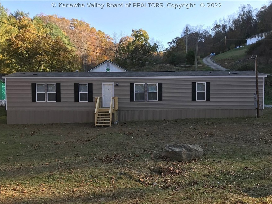 651 Midway Rd, Alum Creek, WV 25003 - photo 1