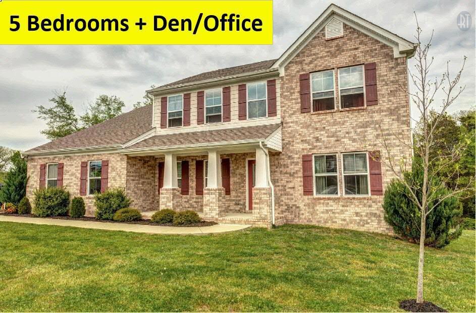 Cul de sac, 0.41 acre, side entry garage