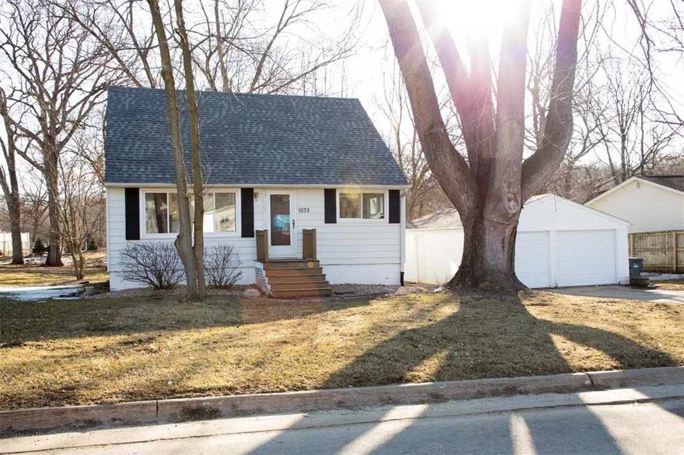 1032 21st St SE, Cedar Rapids, IA 52403 - photo 1