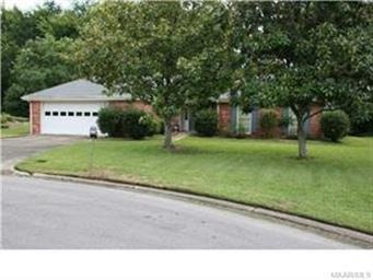4 bedroom cul-de-sac home conveniently located to 