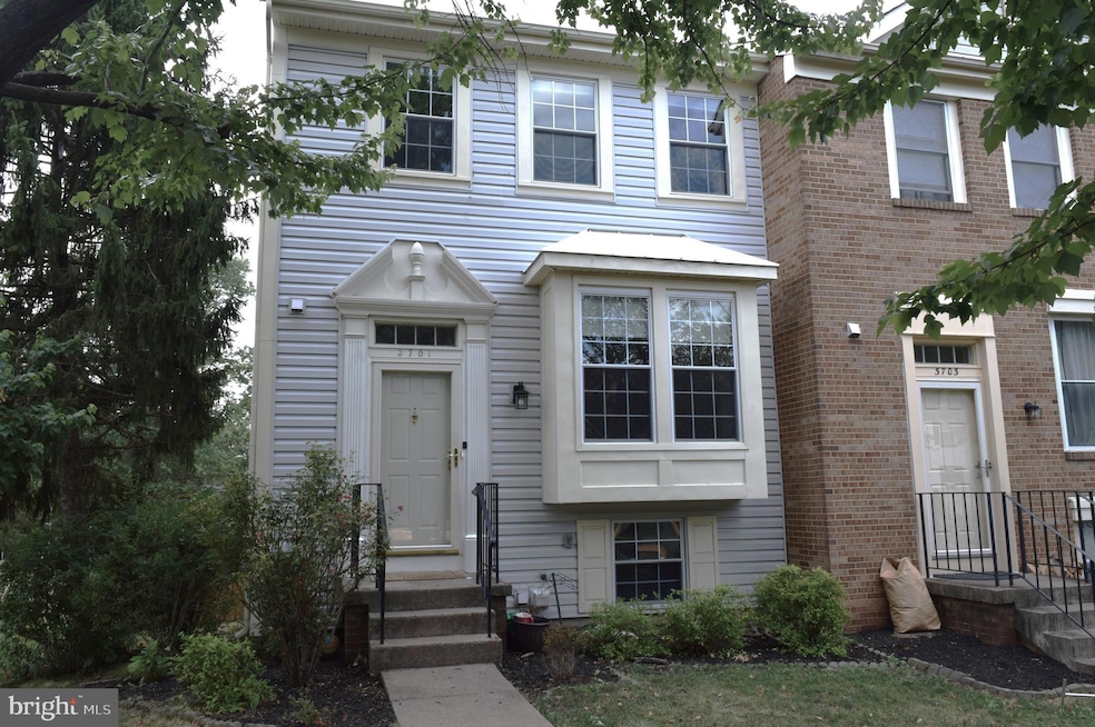 3701 Mazewood Ln, Fairfax, VA 22033 - photo 1