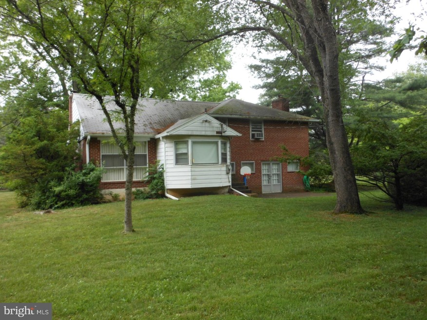 241 Country Rd, Berwyn, PA 19312 - photo 1