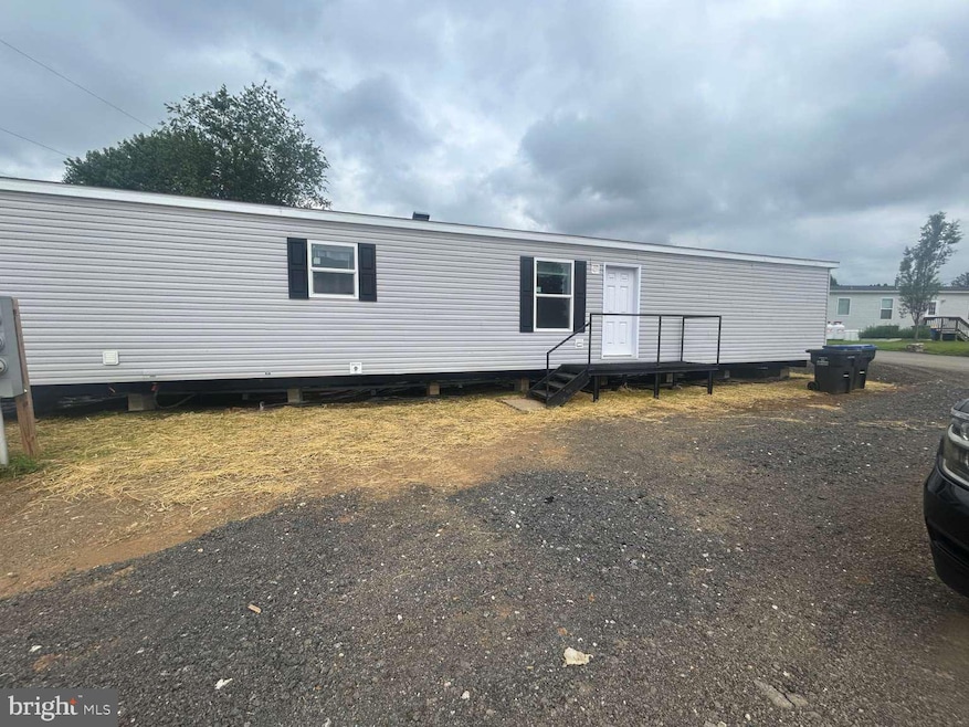 122 Keystone Ct, Honey Brook, PA 19344 - photo 1