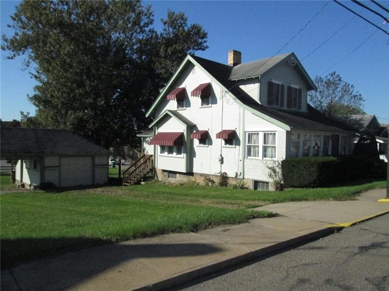Wonderful home in a great farming community!   Clo
