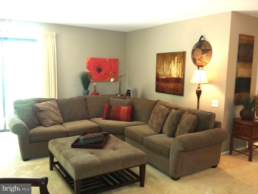 303 Pritchard Place unit 303, Newtown Square, PA 19073 - photo 1