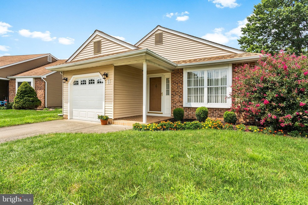 11 Taconia Ct, Mount Laurel, NJ 08054 - photo 1