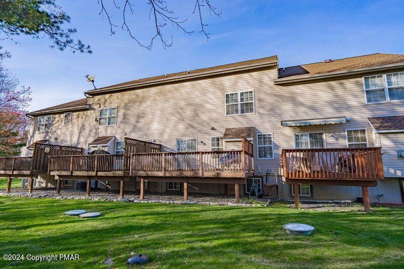 313 Cabinsglade Ct, East Stroudsburg, PA 18301 - photo 1