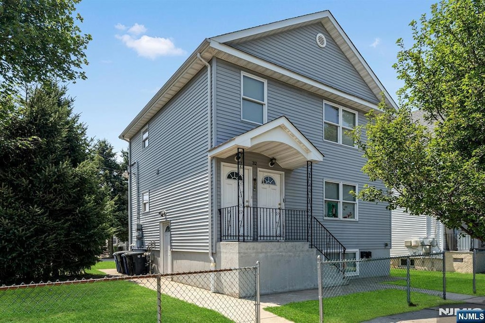 Sold $855,000 • Co-Listing Agent