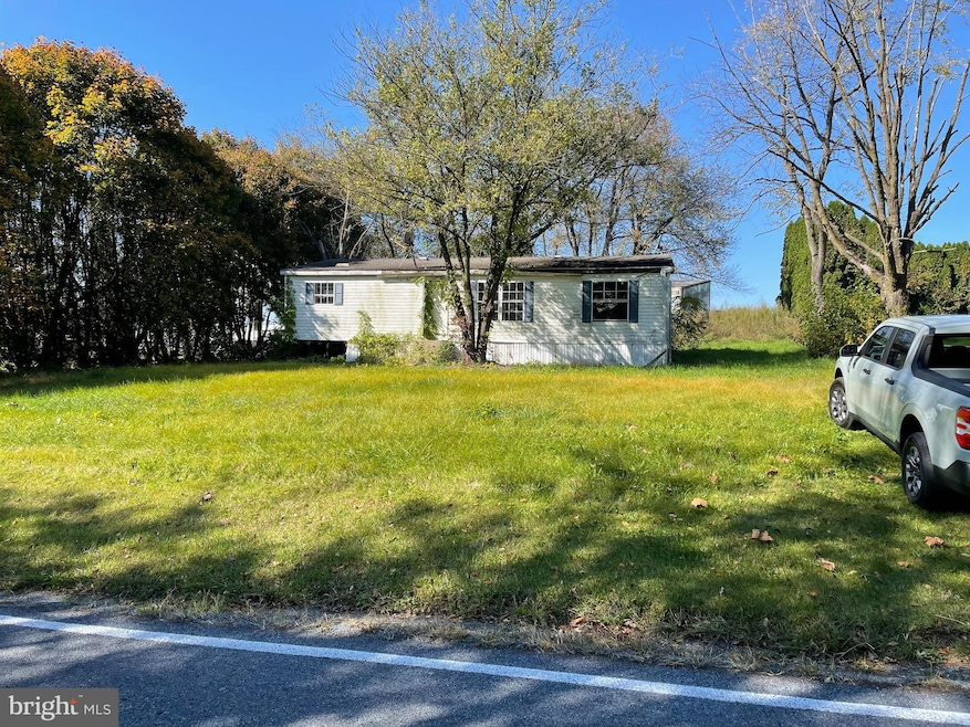 537 Dreibelbis Mill Rd, Shoemakersville, PA 19555 - photo 1