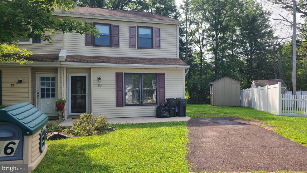 16 Elwood Ct, Quakertown, PA 18951 - photo 1